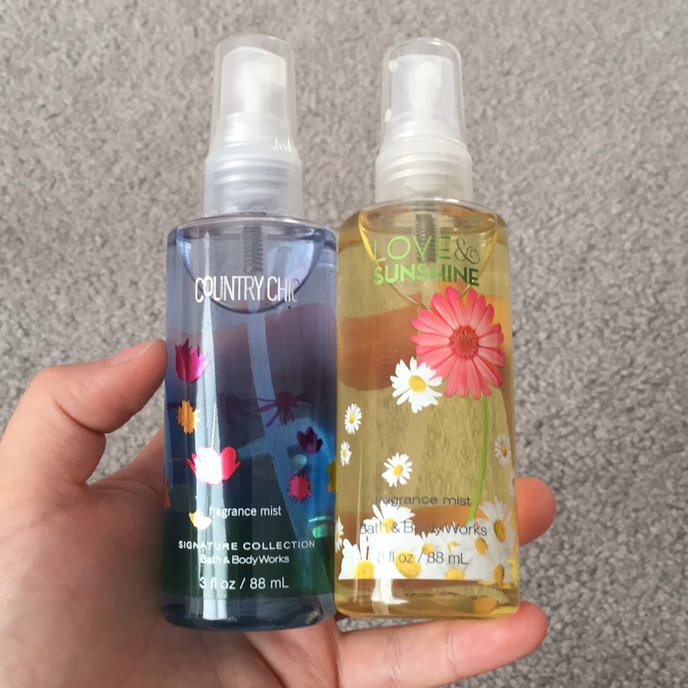 2 mini travel sized bath and body work sprays